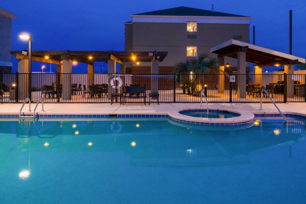 Holiday Inn Express Sierra Vista Image 31
